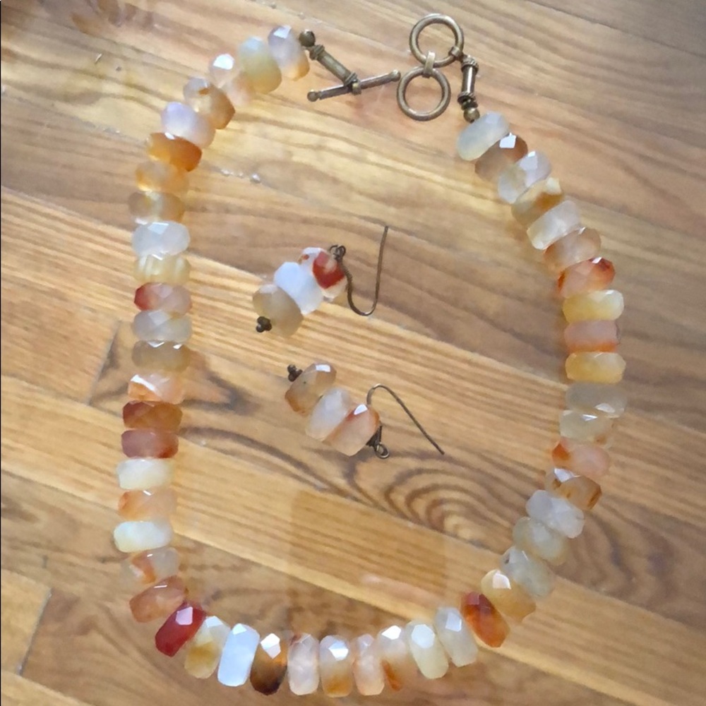 Necklace and earring set